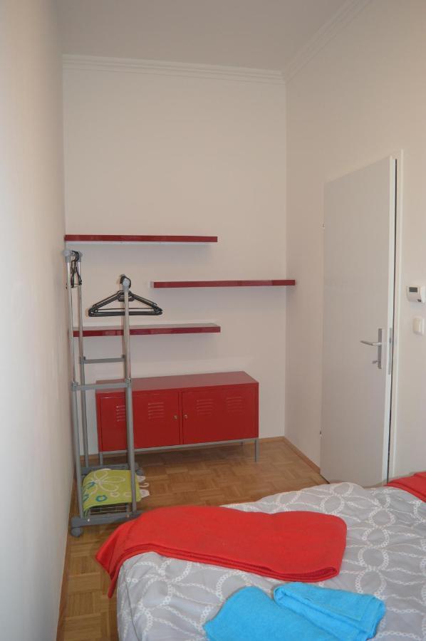 Nette Altbauwohnung Nur 10 Min Von Der City Vienna Esterno foto