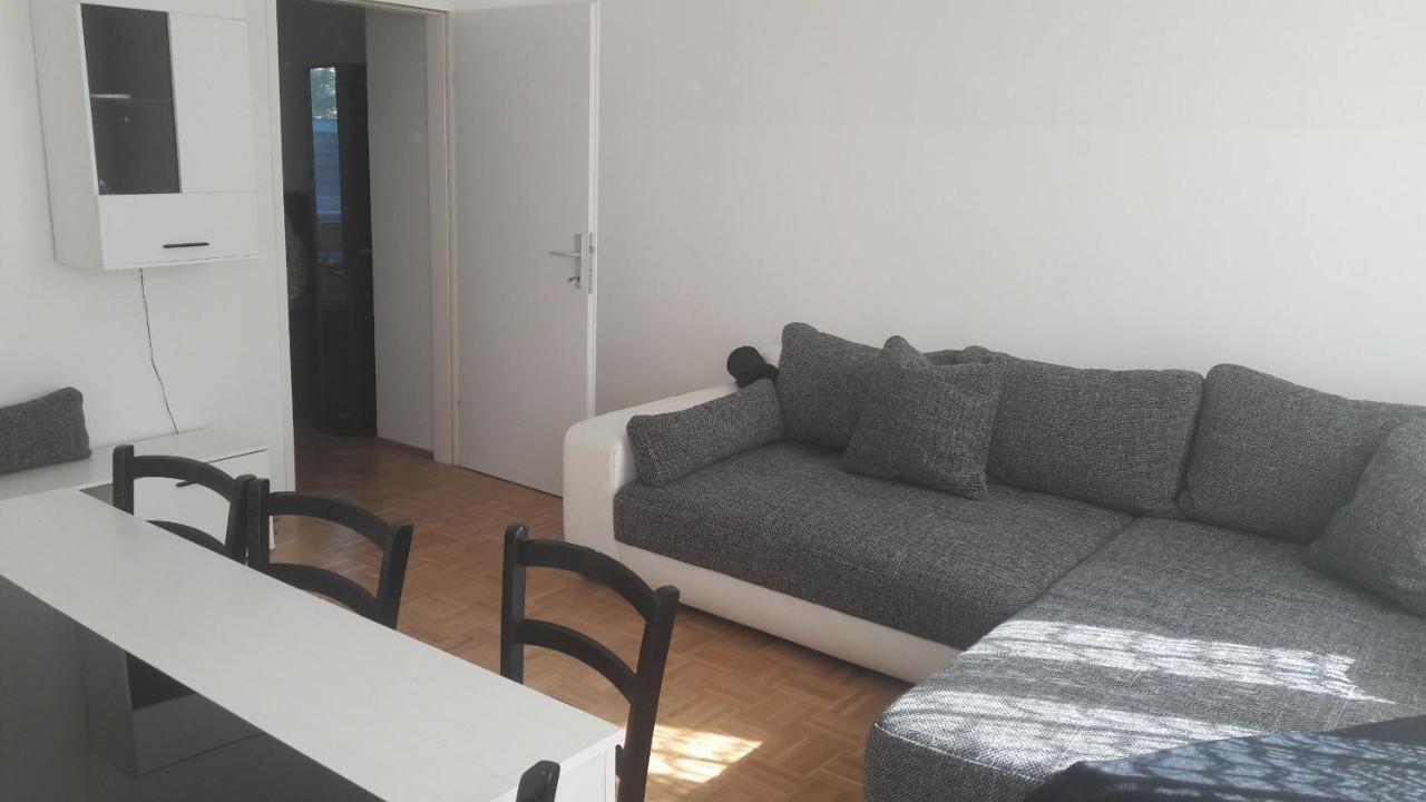 Nette Altbauwohnung Nur 10 Min Von Der City Vienna Esterno foto