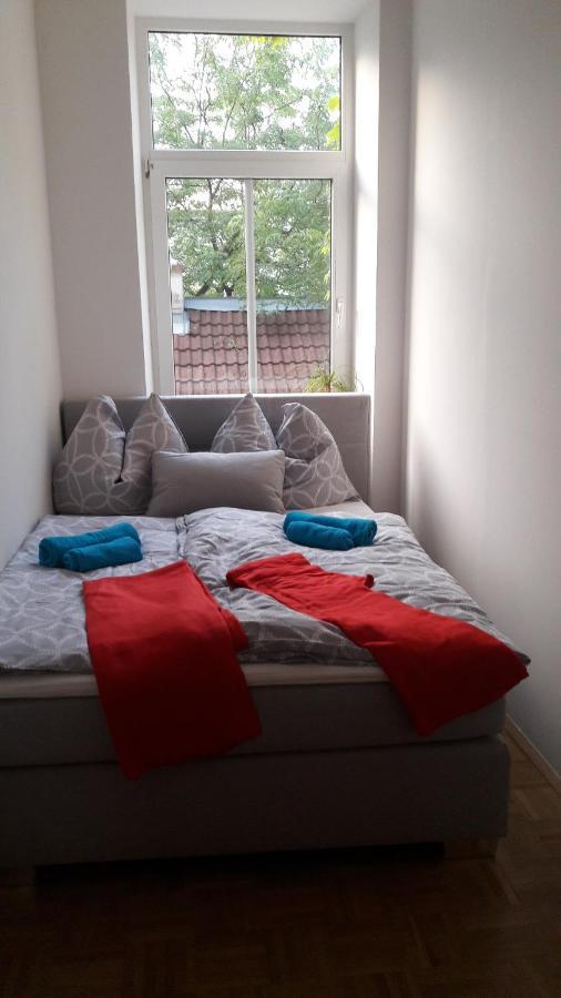 Nette Altbauwohnung Nur 10 Min Von Der City Vienna Esterno foto